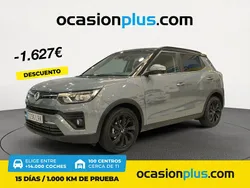 Gris / plata Usado 2021 Ssangyong Tivoli Limited SUV | 17.900 € (Un poco caro)
