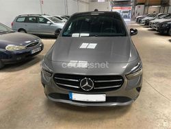 Gris / plata Usado 2020 Mercedes B180 Monovolumen | 27.000 € (Caro)
