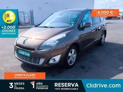 Marrón Usado 2011 Renault Scénic III Dynamique Monovolumen | 4690 €
