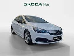 Blanco Usado 2017 Opel Astra Dynamic Berlina | 13.990 € (Precio justo)