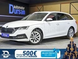 Blanco Usado 2022 Skoda Octavia Familiar | 21.890 € (Precio justo)