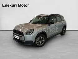 Gris / plata Usado 2024 Mini Countryman SUV | 34.950 € (Precio justo)