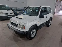 Blanco Usado 2002 Suzuki Vitara SUV | 4500 €
