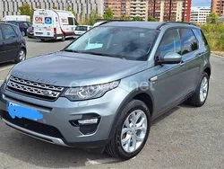 Gris / plata Usado 2017 Land Rover Discovery Sport HSE SUV | 16.393 € (Super precio)