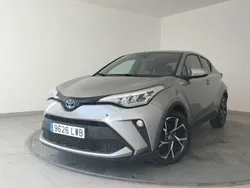 Gris / plata Usado 2022 Toyota C-HR Advance SUV | 18.900 € (Precio justo)