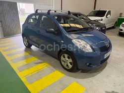 Azul Usado 2009 Toyota Yaris Berlina | 6100 € (Precio justo)