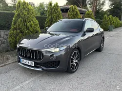 Gris / plata Usado 2018 Maserati Levante SUV | 38.900 € (Caro)