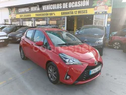 Rojo Usado 2018 Toyota Yaris Active Berlina | 11.990 € (Un poco caro)