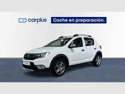 Blanco glaciar (opaco) Usado 2018 Dacia Sandero Lauréate Utilitario | 11.290 € (Precio justo)