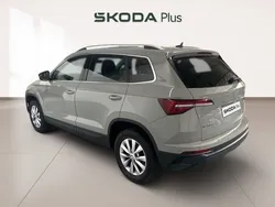 Gris Usado 2022 Skoda Karoq Ambition SUV | 26.850 € (Precio justo)