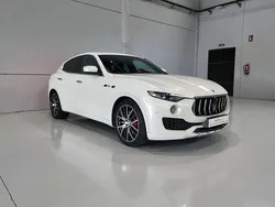 Blanco Usado 2017 Maserati Levante SUV | 49.999 € (Un poco caro)