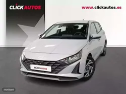 Gris / plata Usado 2025 Hyundai i20 Berlina | 18.450 € (Precio justo)