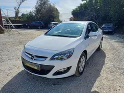 Blanco Usado 2017 Opel Astra Elegance Berlina | 6999 € (Super precio)