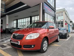 Naranja Usado 2009 Skoda Fabia Style Berlina | 4690 € (Precio justo)