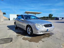 Gris / plata Usado 2005 Mercedes CLK270 Avantgarde Coupe | 5900 € (Caro)