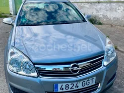 Gris / plata Usado 2008 Opel Astra Enjoy Berlina | 3000 € (Buen precio)