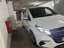Blanco Usado 2024 Mercedes V220 Style Monovolumen | 76.000 €