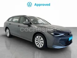 Gris / plata Usado 2024 VW Passat Familiar | 45.990 € (Precio justo)