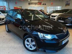 Negro Usado 2017 Skoda Fabia Active Berlina | 10.900 € (Precio justo)