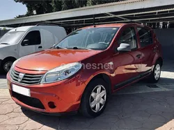 Rojo Usado 2011 Dacia Sandero Ambiance Utilitario | 4450 € (Precio justo)