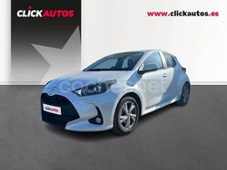 Blanco Usado 2025 Toyota Yaris Hybrid Active Berlina | 24.400 € (Precio justo)