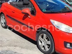 Rojo Usado 2010 Peugeot 207 CC Descapotable | 6800 € (Un poco caro)