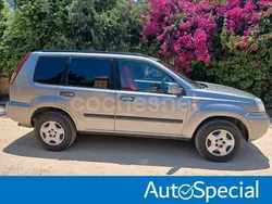Gris Usado 2004 Nissan X-Trail Comfort SUV | 4990 € (Precio justo)