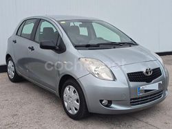 Gris / plata Usado 2006 Toyota Yaris Berlina | 5000 €