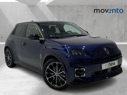 Azul Usado 2025 Renault R5 Iconic Utilitario | 33.450 € (Caro)