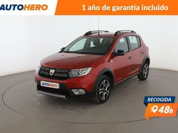 Rojo Usado 2018 Dacia Sandero Utilitario | 9999 € (Precio justo)