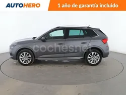Gris Usado 2023 Skoda Kamiq Style SUV | 20.599 € (Precio justo)