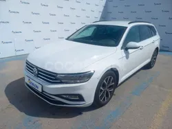 Blanco Usado 2021 VW Passat Executive Familiar | 23.495 € (Precio justo)