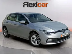 Gris Usado 2022 VW Golf VIII Life Berlina | 20.690 € (Buen precio)