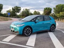Verde Usado 2020 VW ID.3 Pro Performance Utilitario | 23.450 € (Caro)
