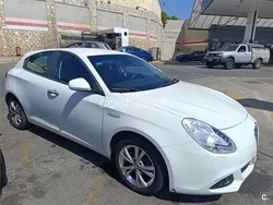 Blanco Usado 2013 Alfa Romeo Giulietta Distinctive Utilitario | 5300 €