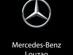 Azul Usado 2024 Mercedes A180 AMG line | 32.990 € (Precio justo)