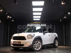 Blanco Usado 2013 Mini One D Countryman SUV | 8290 € (Precio justo)