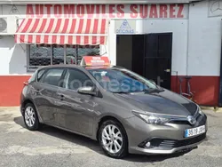 Marrón Usado 2017 Toyota Auris Active Berlina | 9999 € (Buen precio)
