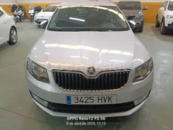 Gris / plata Usado 2014 Skoda Octavia Ambition Berlina | 9900 € (Precio justo)