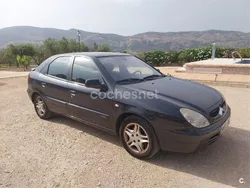 Negro Usado 2001 Citroën Xsara Exclusive Berlina | 1600 € (Un poco caro)