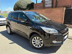 Negro Usado 2016 Ford Kuga Titanium SUV | 16.500 € (Precio justo)