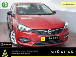 Rojo Usado 2021 Opel Astra Edition Utilitario | 12.450 € (Precio justo)