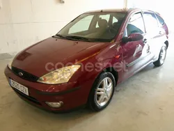 Granate Usado 2004 Ford Focus Ghia Berlina | 1250 € (Super precio)