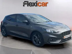 Gris Usado 2019 Ford Focus ST-Line Berlina | 13.390 € (Buen precio)