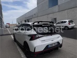 Blanco Usado 2023 Hyundai i20 Berlina | 28.000 € (Un poco caro)