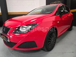 Rojo Usado 2009 Seat Ibiza Reference Utilitario | 6995 € (Un poco caro)