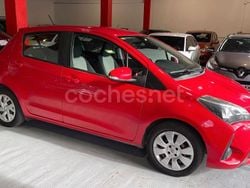 Rojo Usado 2018 Toyota Yaris Active Berlina | 10.900 € (Un poco caro)