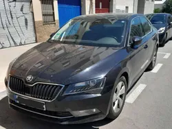 Negro Usado 2018 Skoda Superb Ambition Familiar | 8500 €