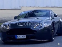 Gris / plata Usado 2011 Aston Martin V8 Vantage Coupe | 79.900 €