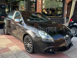 Negro Usado 2010 Alfa Romeo Giulietta Distinctive Utilitario | 7990 € (Precio justo)